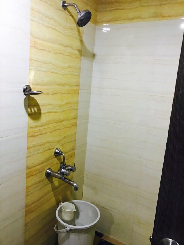 Iroomz Vaishali Residency Беллари Экстерьер фото